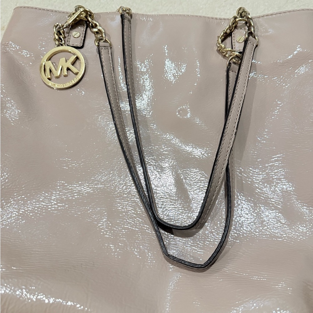 Michael Kors Shiny Beige and Black Tote